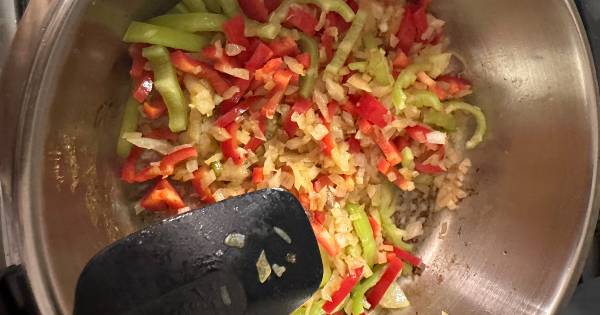 duduklu-tencerede-macar-gulas-asama3
