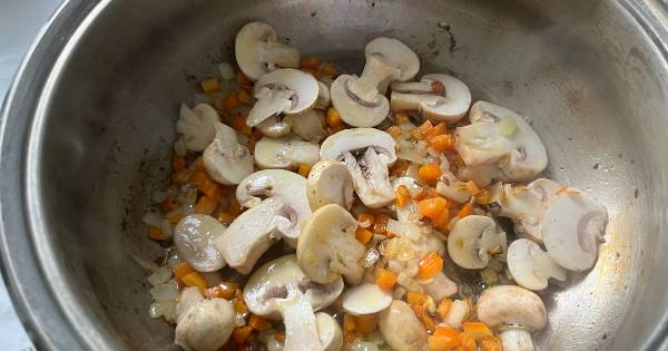 mantarli-bulgur-pilavi-asama2