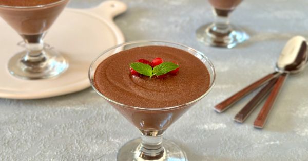 Mocha Mousse