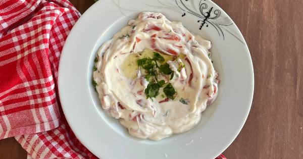 yogurtlu-kirmizi-biber-mezesi-asama4