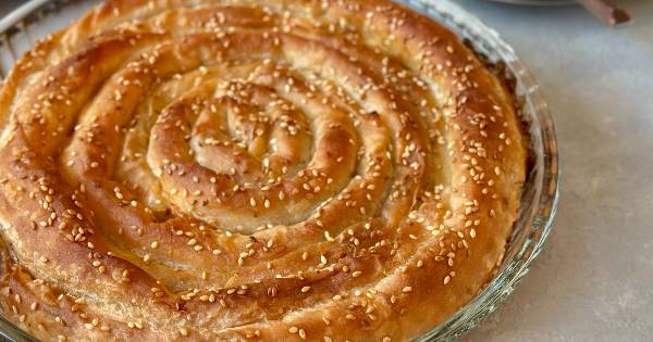 hazir-yufkadan-pirasali-borek-asama10