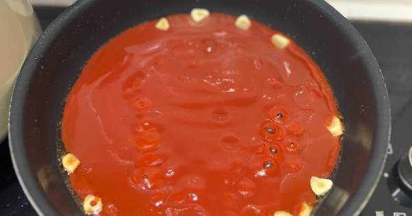 napoliten-soslu-makarna-asama2