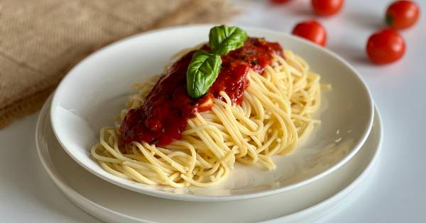 napoliten-soslu-makarna-asama4