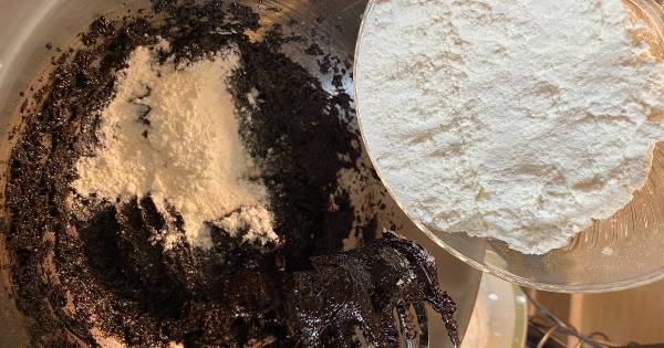brownie-tadinda-catlak-kurabiye-asama1
