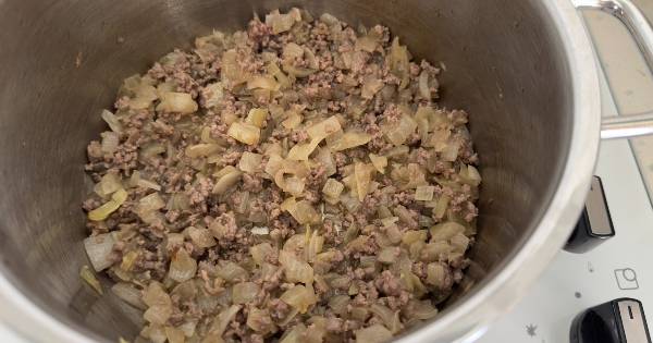kiymali-kereviz-yemegi-asama4