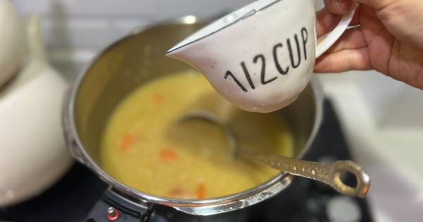 kremali-mercimek-corbasi-asama3
