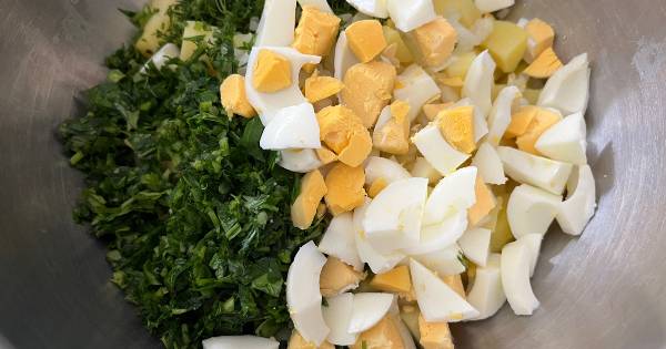 yumurtali-patates-salatasi-asama4