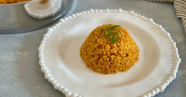 Zerdeçallı Bulgur Pilavı