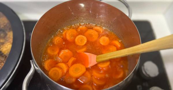 zeytinyagli-havuc-yemegi-asama4