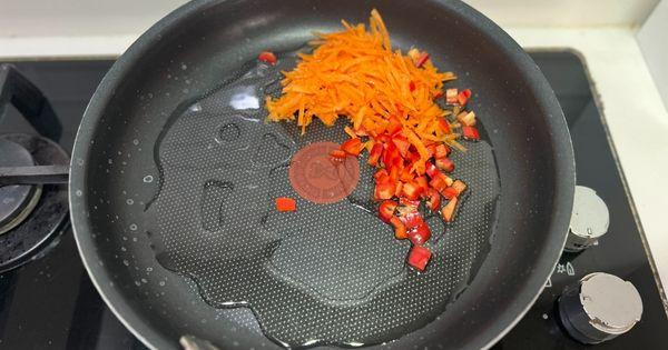 sebzeli-sehriye-pilavi-asama1
