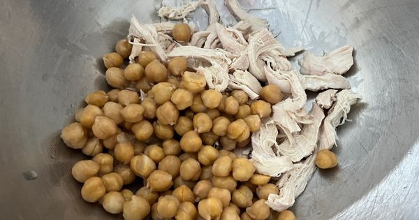 tavuklu-nohut-salatasi-asama2