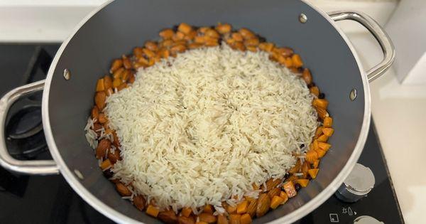 tavuklu-saray-pilavi-asama3
