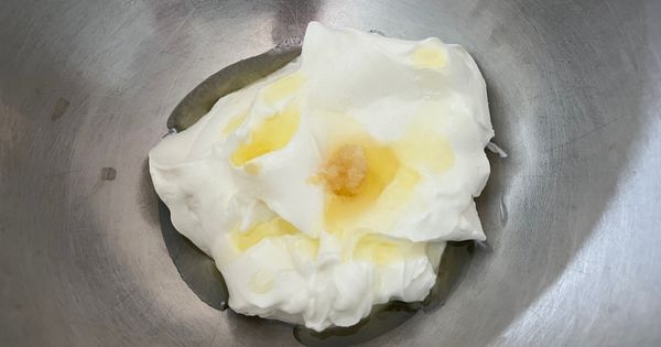 yogurtlu-salatalik-mezesi-asama1