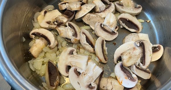 mantarli-nohut-yemegi-asama1