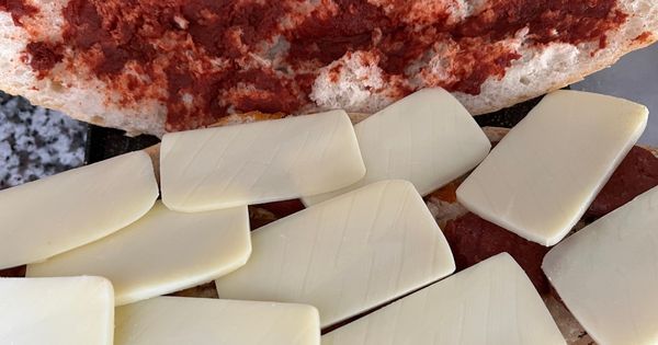 sucuklu-tost-asama2