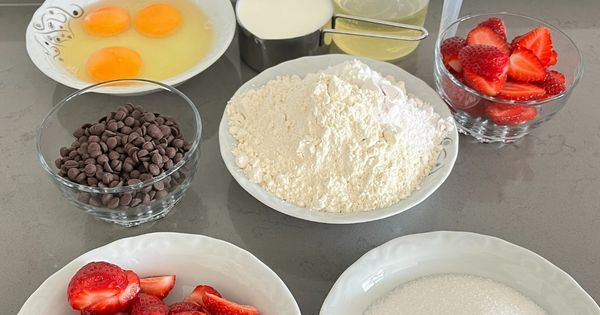 cilekli-leziz-kek-asama1