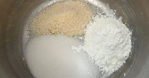 hindistan-cevizli-muhallebi-asama1