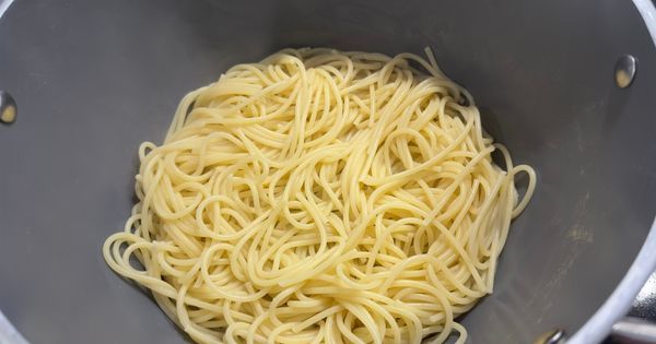 soya-soslu-tavuklu-makarna-asama4