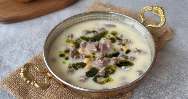 yogurtlu-yuvalama-corbasi-asama11