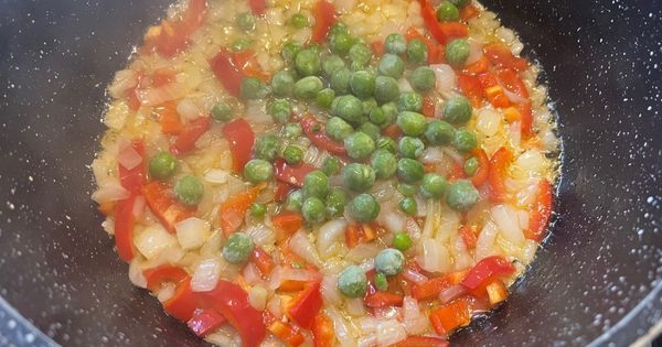 bezelyeli-bulgur-pilavi-asama2