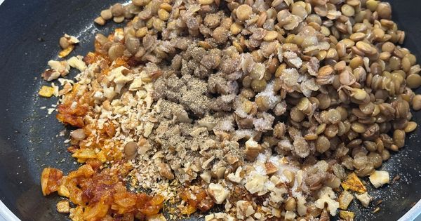 hashasli-mercimekli-borek-asama3