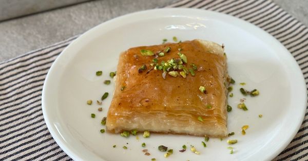 baklavalik-yufkadan-laz-boregi-asama8