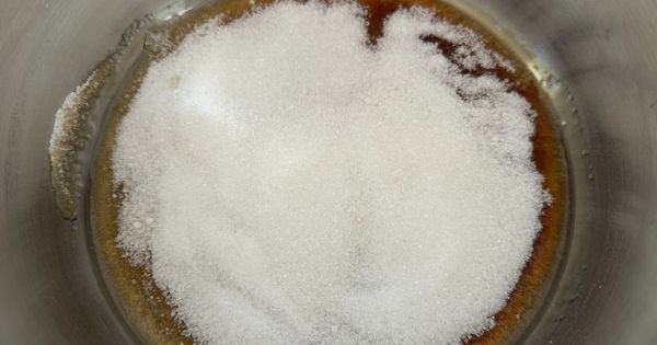 cikolata-soslu-etimek-tatlisi-asama1