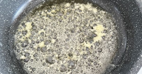 domates-soslu-tortellini-asama12