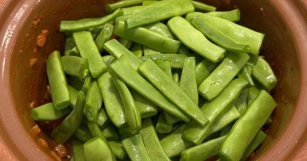 guvecte-taze-fasulye-asama4