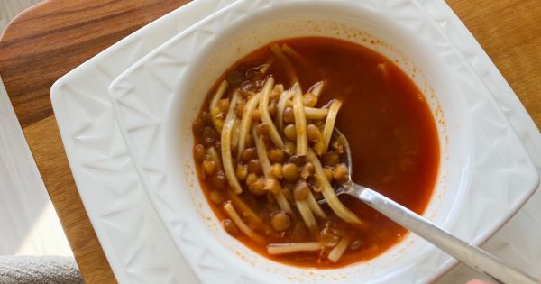 Pratik Yeşil Mercimek Çorbası