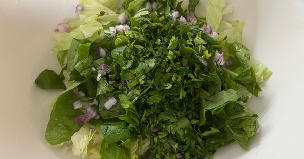 ton-balikli-avokado-salatasi-asama2