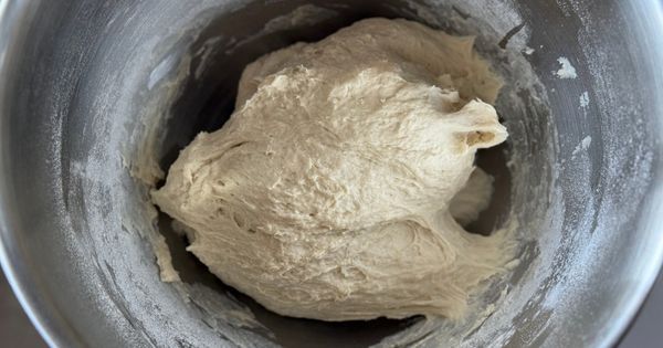 4-peynirli-pizza-asama2