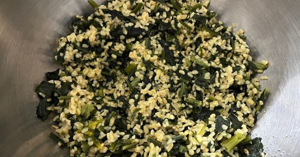 bulgurlu-ispanak-borani-asama4