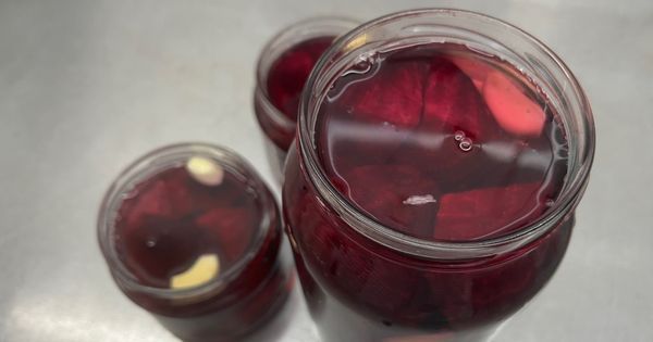 haslamadan-kirmizi-pancar-tursusu-asama5