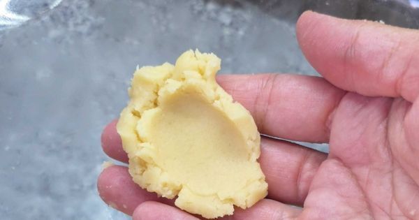 susamli-kiyir-kiyir-kurabiye-asama3