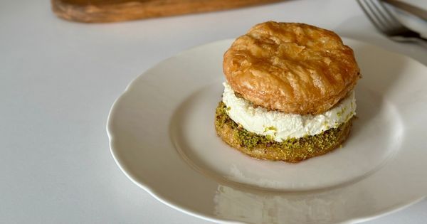 baklava-burger-asama6