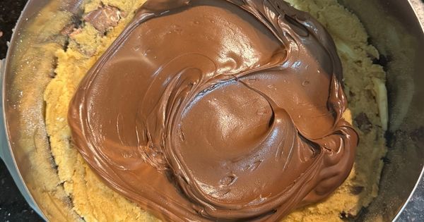 cikolata-dolgulu-dev-kurabiye-asama5