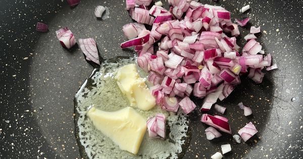 kremali-mantar-sos-asama1