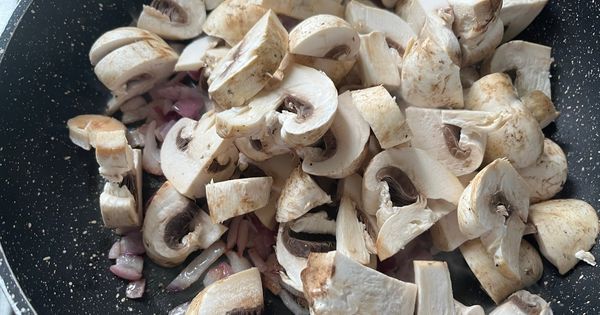 kremali-mantar-sos-asama2