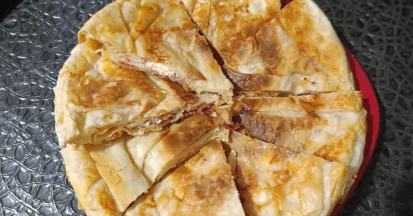 Eliz'in Tarifi: Çiğ Köfte Lavaşından Tava Böreği