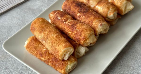 Tam Bir Klasik: Sucuklu Paçanga Böreği