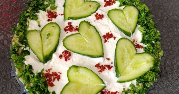 Eliz'in Tarifi: Yoğurt Soslu Patates Salatası