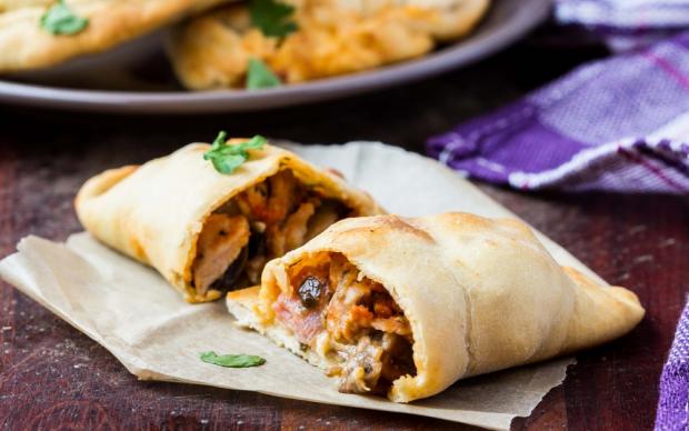 Közlenmiş Patlıcanlı ve Tavuklu Poğaça Tarifi
