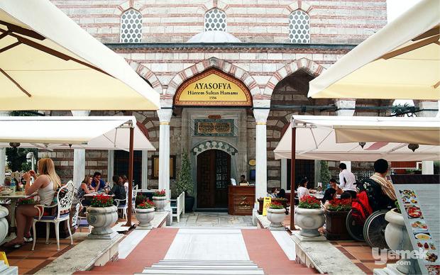 mihri-restoran-giris