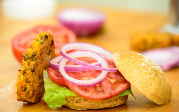 havuc-burger-tarifi-yepyeni-2018
