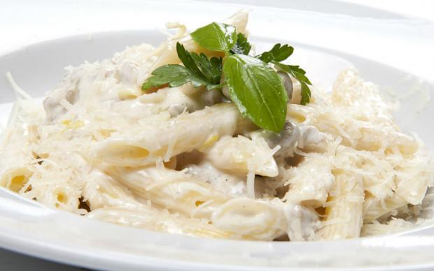 Kremalı Mantar Soslu Penne Makarna Tarifi