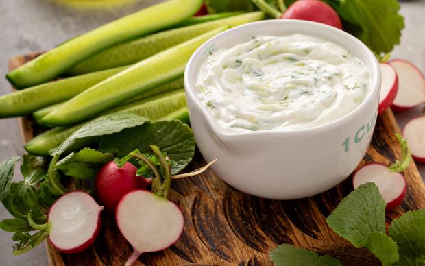 Soslu Salatalık Tarifi