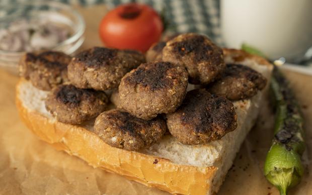 Tükürük Köftesi Tarifi