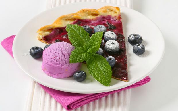 Yaban Mersinli Kolay Tart Tarifi