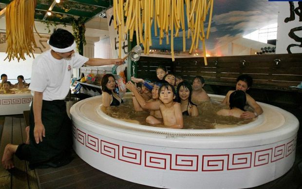 noodle-banyosu